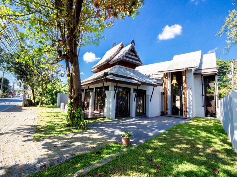 Jamadevi Lamphun Hotel Exterior foto